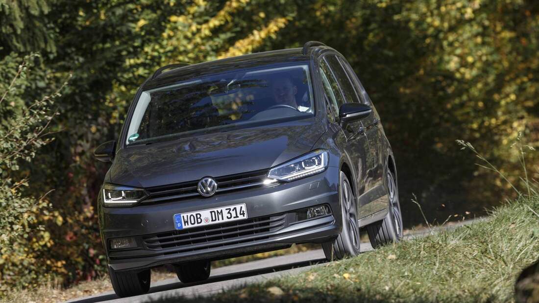 VW Touran und Opel Zafira im Gebrauchtvergleich | AUTO MOTOR UND SPORT