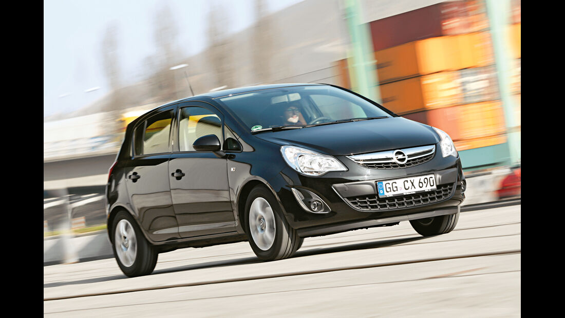 Gebrauchtwagen, Privat- oder Händlerkauf, Opel Corsa