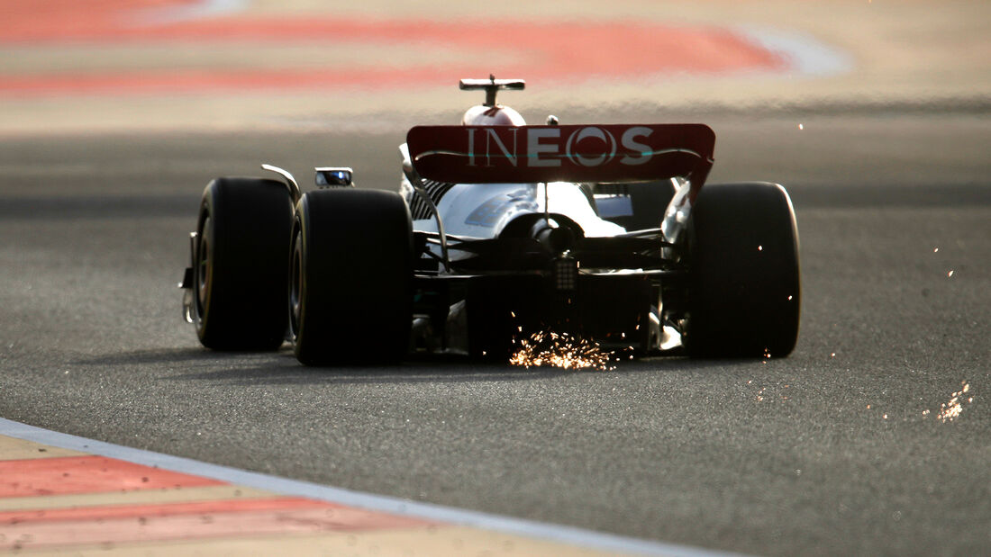 George Russell - Mercedes - Formel 1 - Test Bahrain - Tag 3 - 12. März 2022