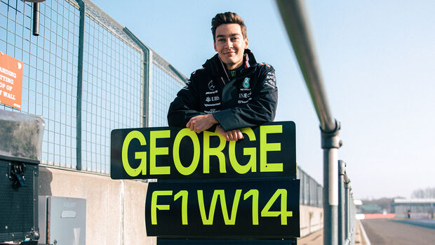 George Russell - W14-Shakedown - Silverstone - 2023