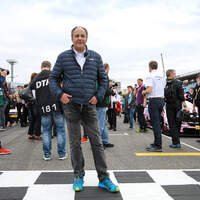 Video Mit Gerhard Berger Hatte Funf Mal Tot Sein Mussen Auto Motor Und Sport
