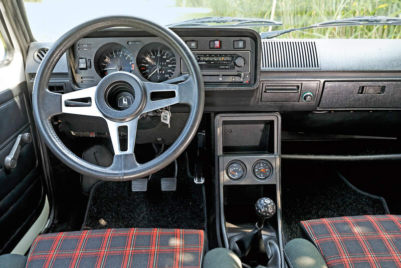 Golf GTI I, Cockpit