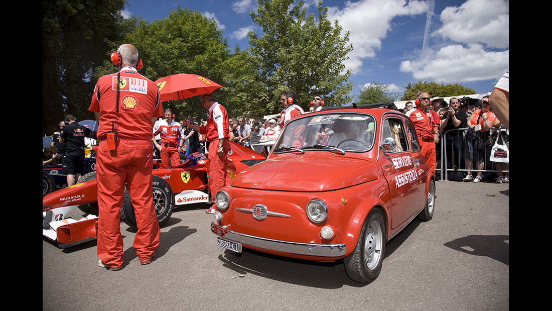 Goodwood Festival of Speed 2010: Ferrari Formel 1-Auto und Fiat 500