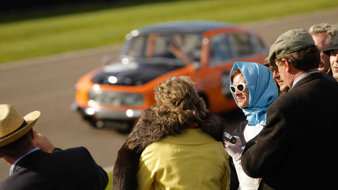 Goodwood Revival Meeting, Zuschauer