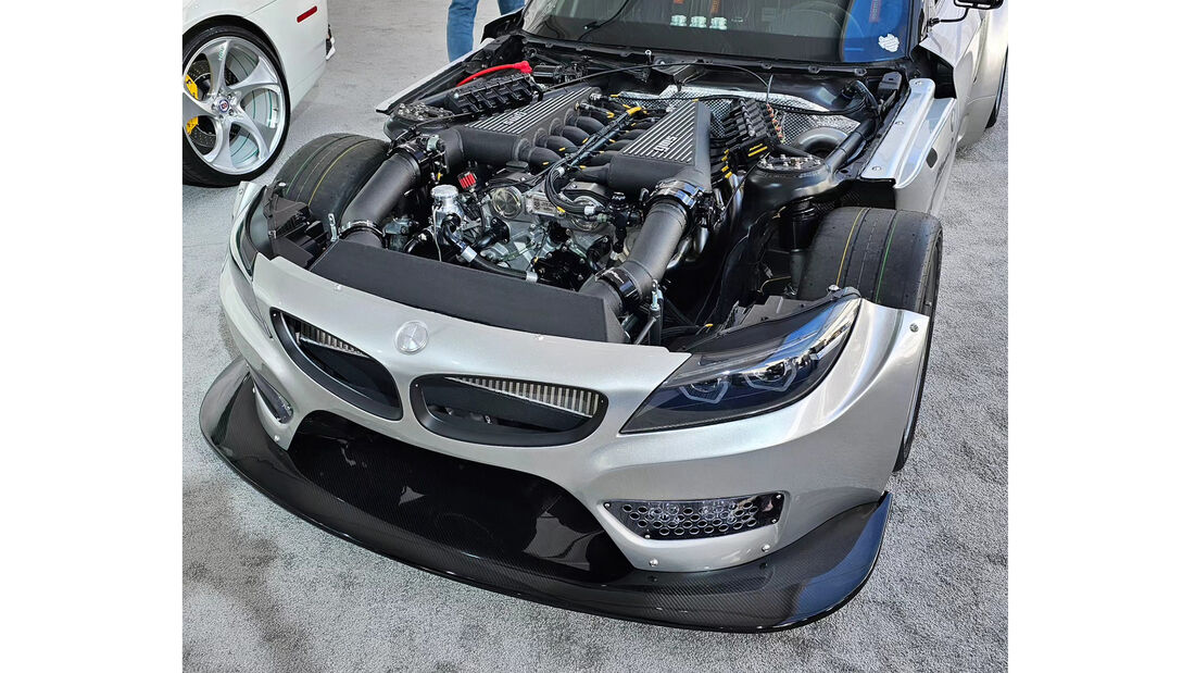 Gooichi Motors BMW Z4 mit Mercedes-V12