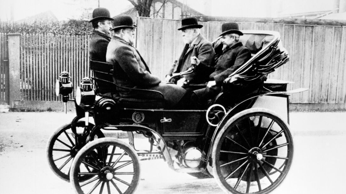 Gottlieb Daimler, Wilhelm Maybach, Riemenantrieb