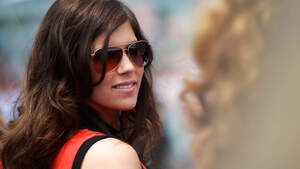 Grid Girls Des Wochenendes Monster Girls Rocken Red Bull