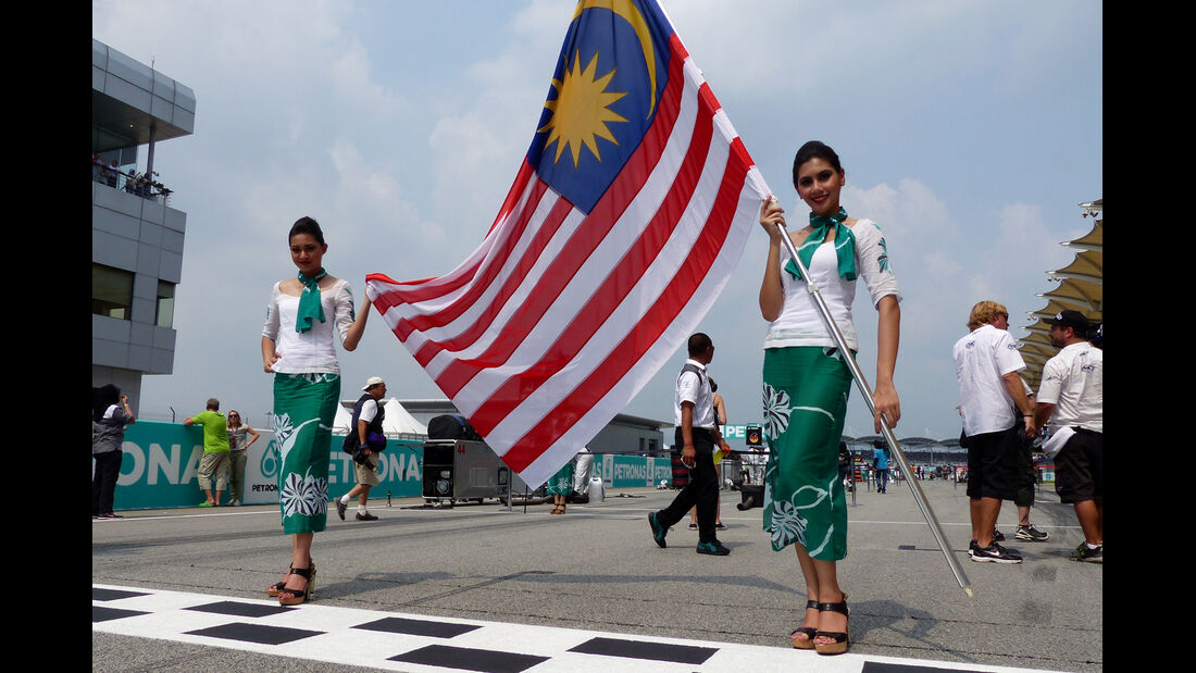 Grid Girls - GP Malaysia 2014 - Formel 22