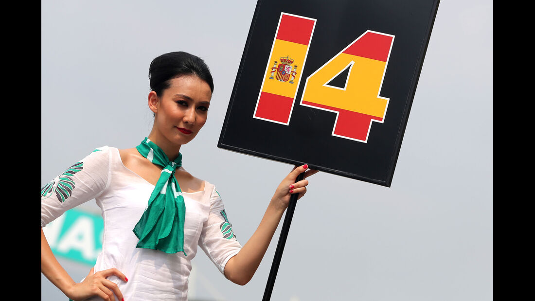 Grid Girls - GP Malaysia 2014 - Formel 31