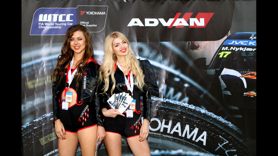 Grid Girls - WTCC - Moskau 2013
