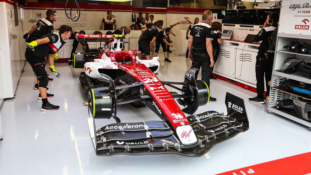 Guanyu Zhou - Sauber - Alfa Romeo - F1 2022