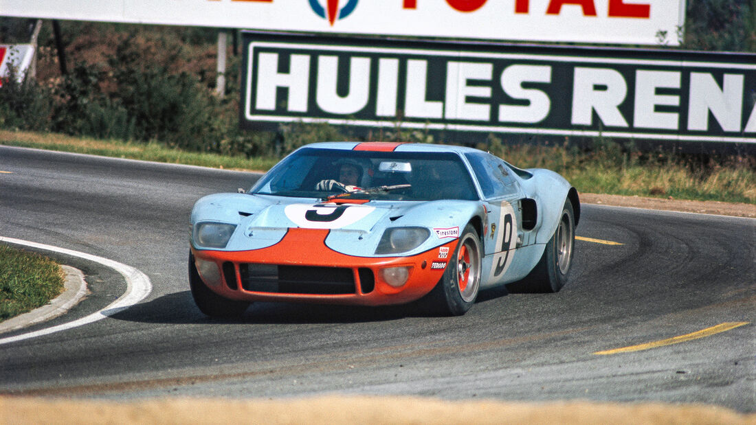 Gulf - Le Mans 1968 - Ford GT -  J. W. Automotive Engineering - Lucien Bianchi - Pedro Rodríguez  