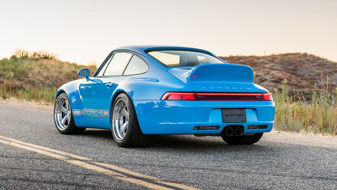 Gunther Werks' 993 400R "Mexico Commission"