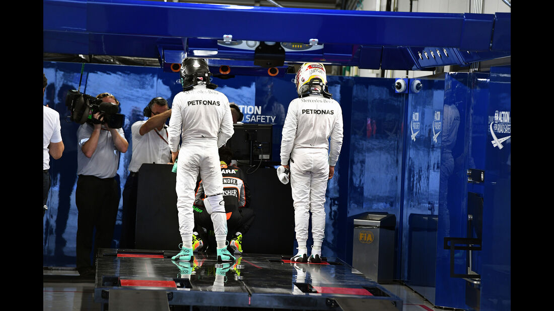 Hamilton & Rosberg - GP Japan 2016