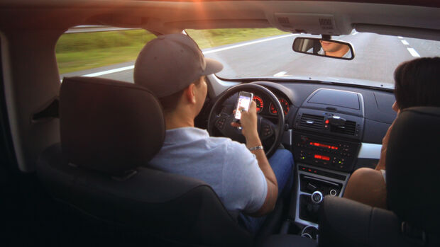 Mobile smart phone driving accident risk