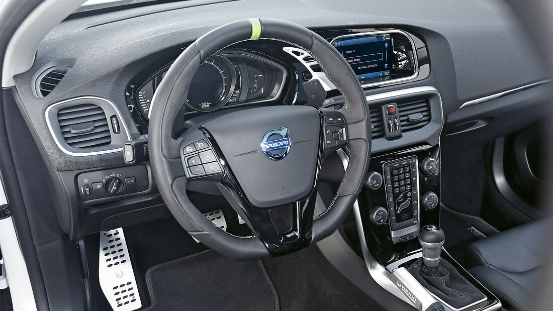 Heico-Volvo V40 T5 HPC, Cockpit