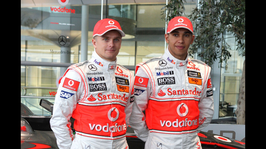 Heikki Kovalainen & Lewis Hamilton - McLaren - 2009