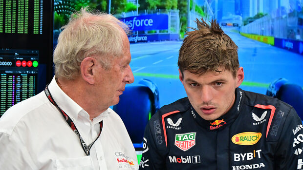 Helmut Marko & Max Verstappen - Red Bull - Formel 1 - GP Singapur - 16. September 2023