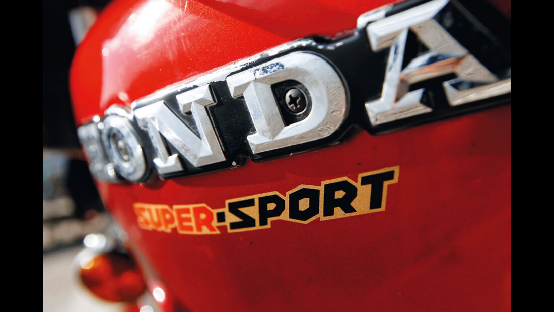Honda CBX 1000, Emblem, Tank