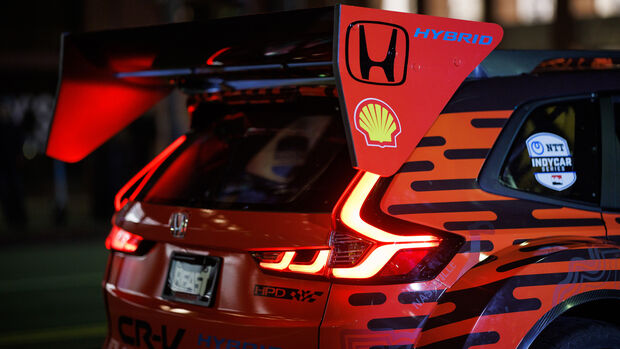 Honda CR-V Hybrid Racer