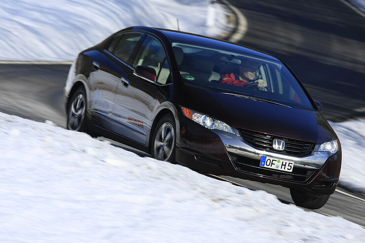  Honda  FCX  Clarity im Fahrbericht Der Brennstoffzellen 