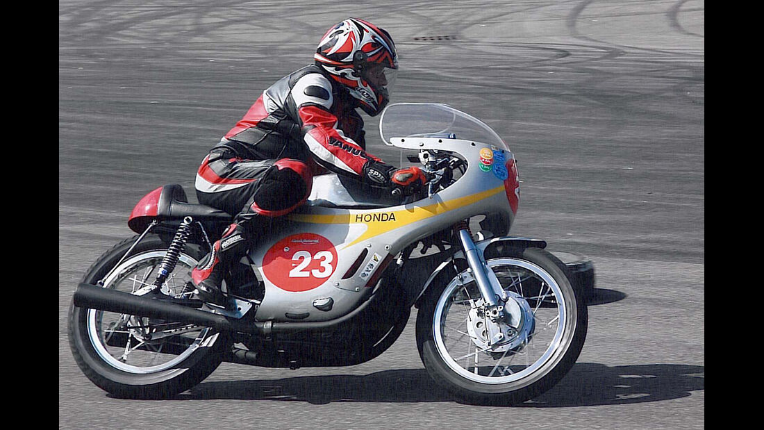 Honda RC 162