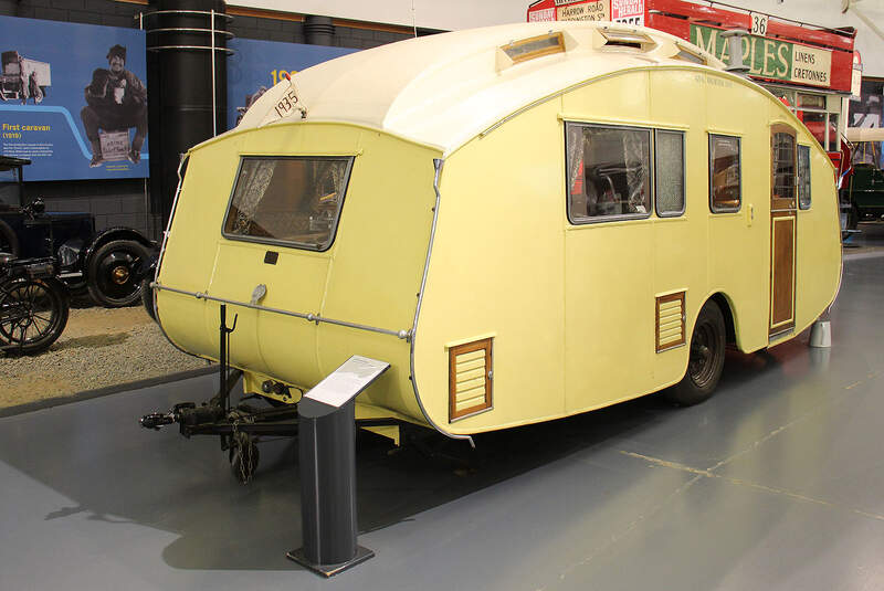 Hutchings Royal Winchester Caravan im British Motor Museum