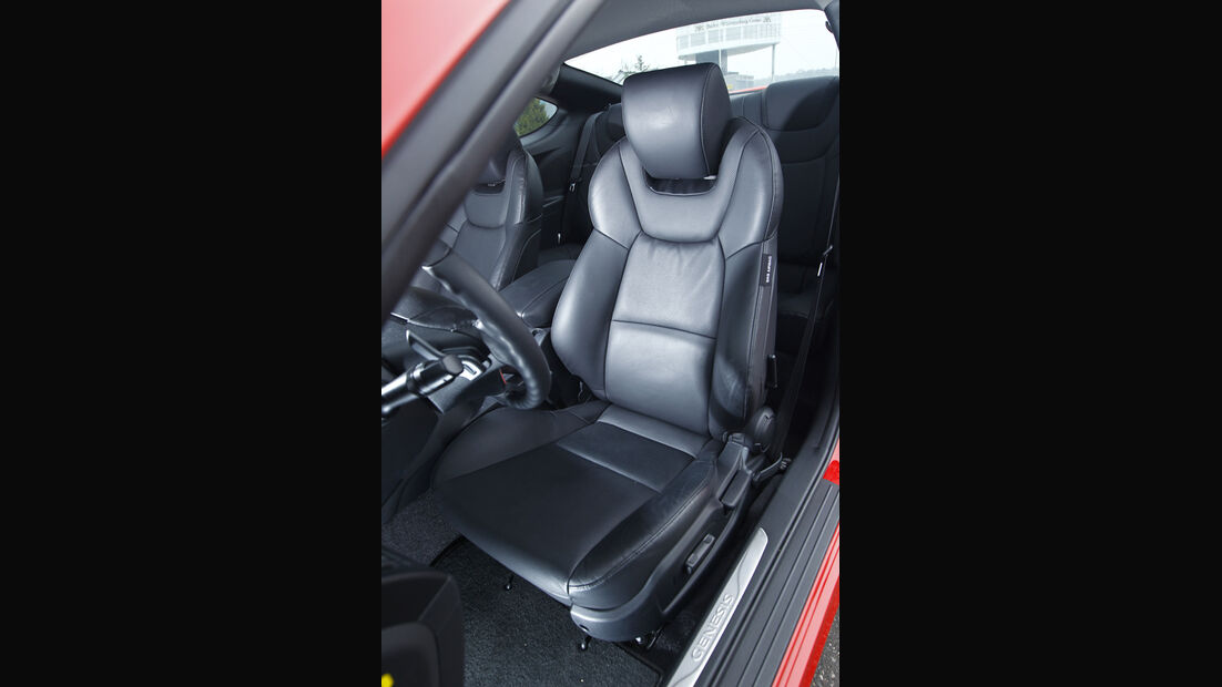 Hyundai Genesis Coupé 3.8 V6, Sitz