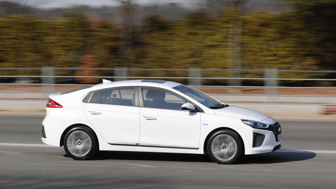 Hyundai Ioniq Hybrid, Fahrbericht, 02/2016