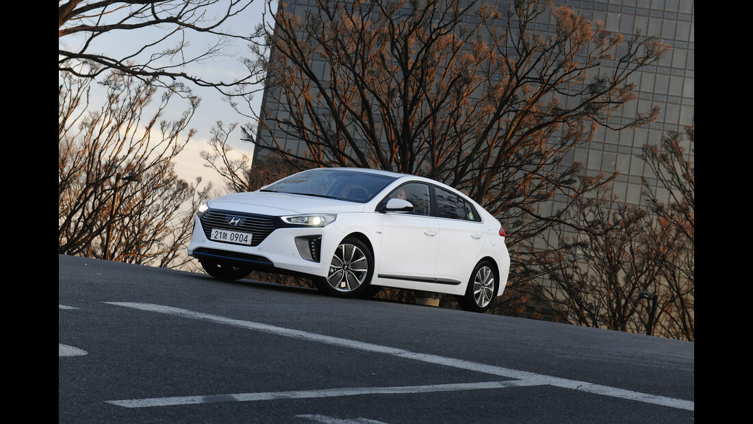 Hyundai Ioniq Hybrid, Fahrbericht, 02/2016