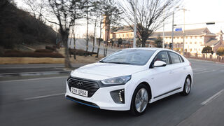 Hyundai Ioniq Hybrid, Fahrbericht, 02/2016