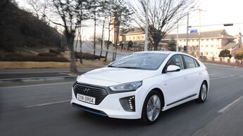 Hyundai Ioniq Hybrid, Fahrbericht, 02/2016