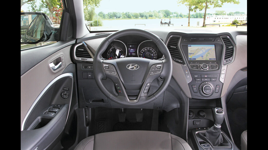Hyundai Santa Fe 2.0 CRDi, Cockpit, Lenkrad