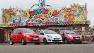 Hyundai i10 1.1 Style, Reault Twingo 1.2 16V Night & Day, Suzuki Alto 1.0 Club, Karusell, Frontansicht