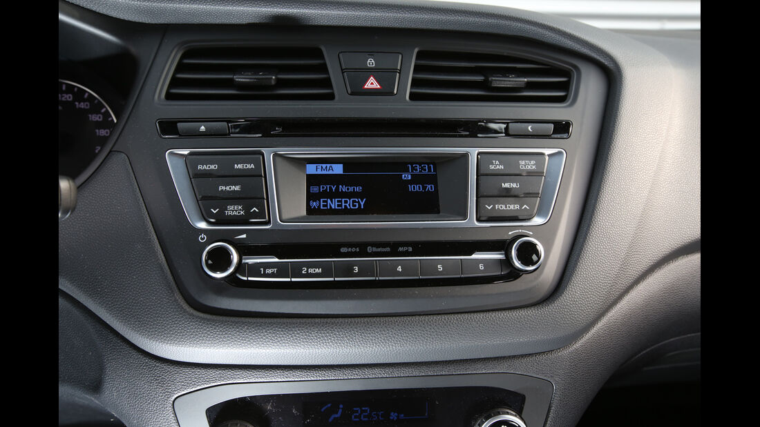 Hyundai i20 1.2, Radio