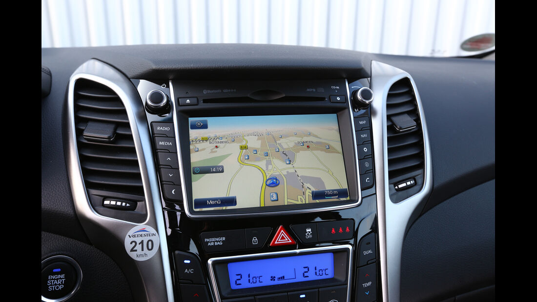 Hyundai i30 1.6 CRDI, Navi, Bildschirm