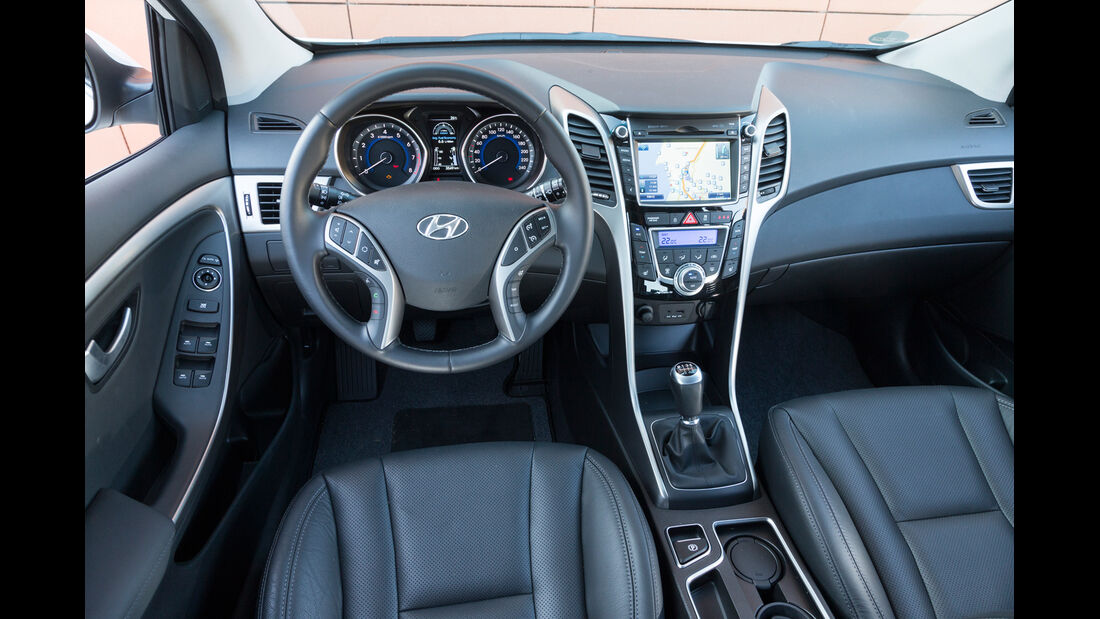 Hyundai i30 1.6 GDi, Cockpit