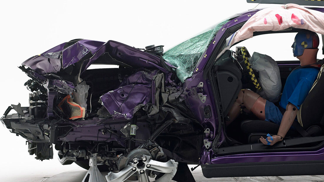 IIHS Crashtest 2016b Musclecars