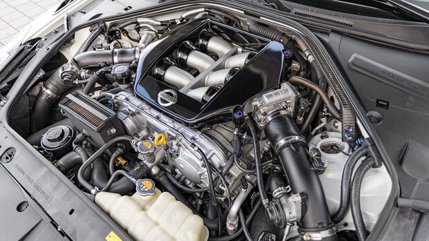 Importracing-Nissan GT-R, Motor