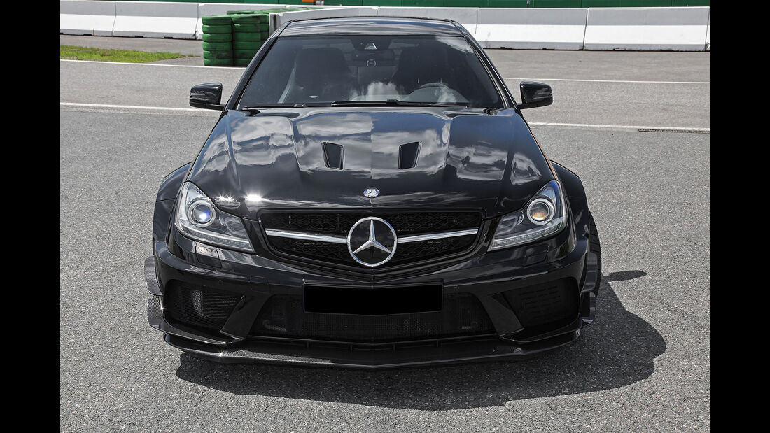 Inden Design Mercedes C63 Umbau auf Black Series