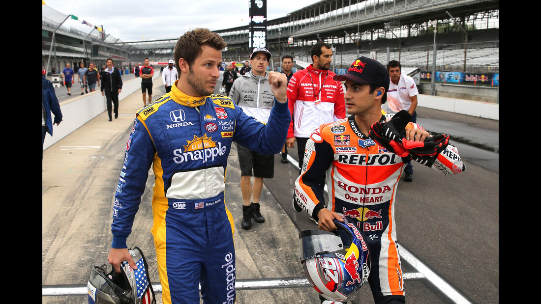 IndyCar vs MotoGP - Marco Andretti & Dani Pedrosa - Indianapolis 2015