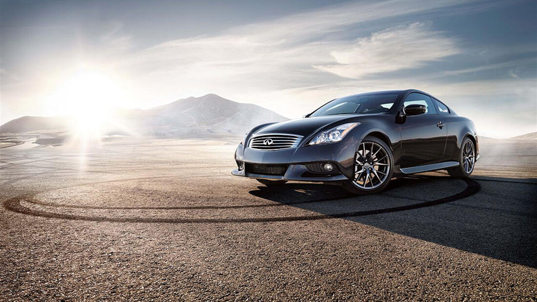 Infiniti G37, Infiniti Performance Line