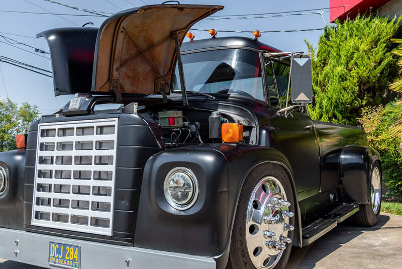 International Harvester Loadstar