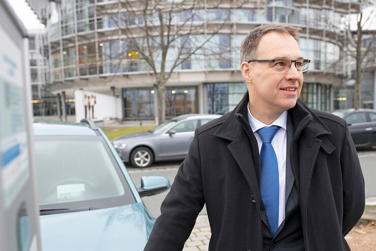 Interview mit Jörg Rheinländer über die E-Auto-Zukunft ...