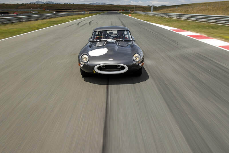 Jaguar E-Type Lightweight, Fahrbericht