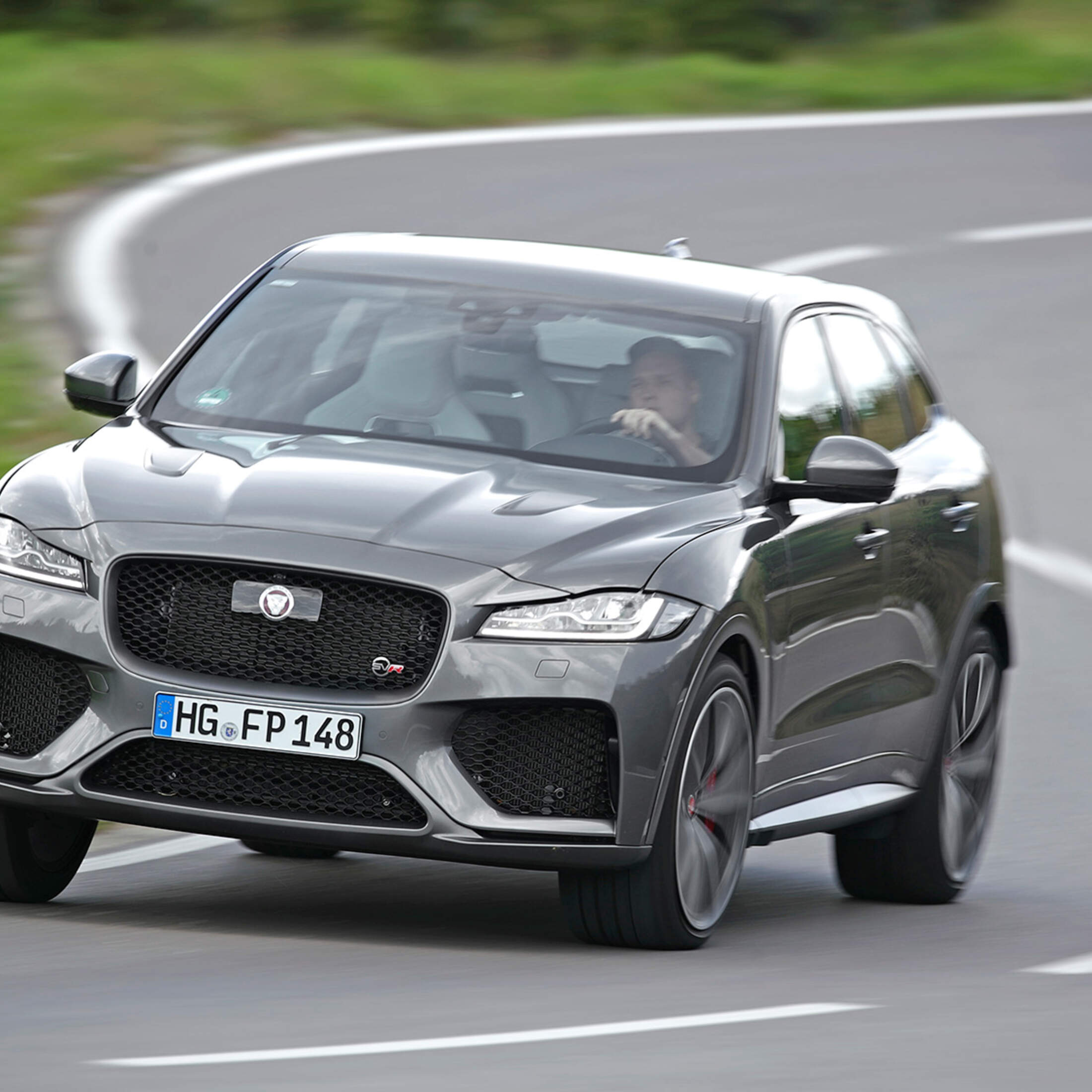 Testamos: Jaguar F-Pace SVR, um SUV com motor V.8 raiz, mas