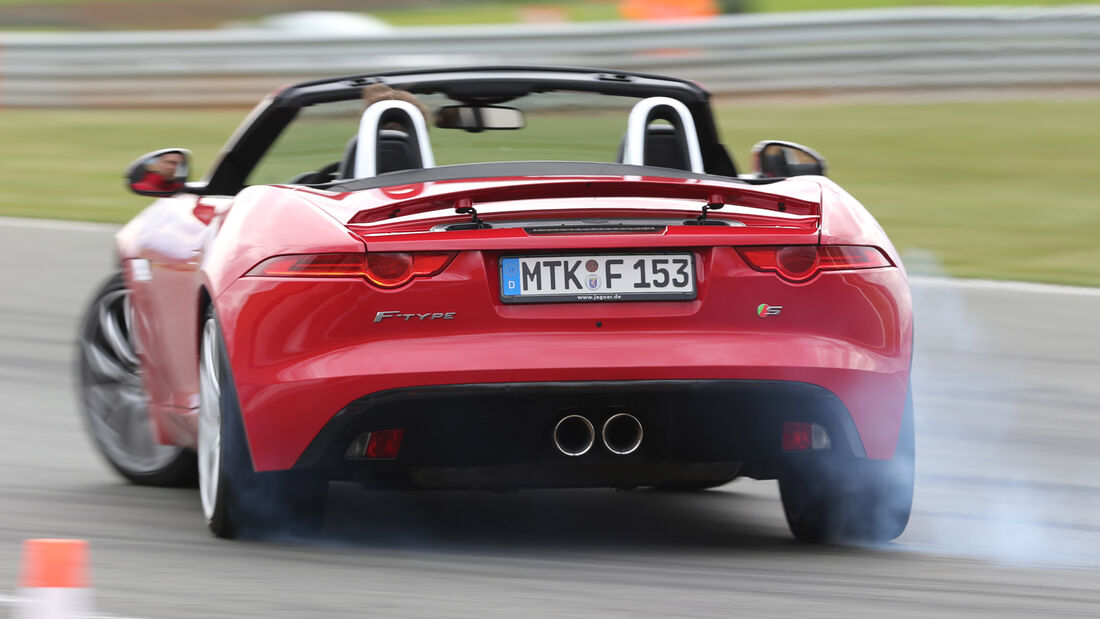 Jaguar F-Type, Heckansicht, Driften