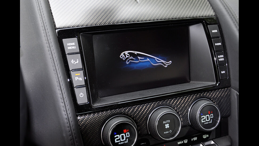 Jaguar F-Type, Infotainment, Touchscreen