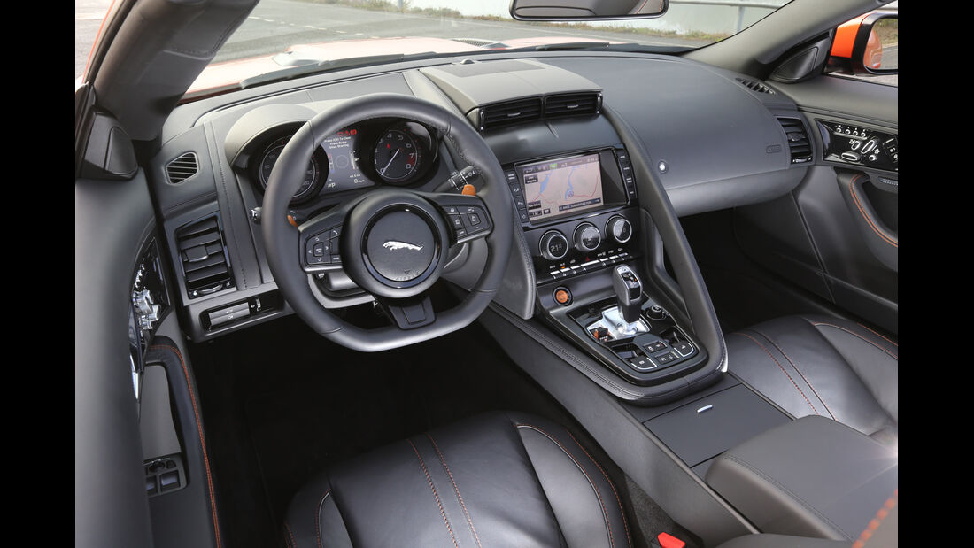 Jaguar F-Type S, Cockpit, Lenkrad