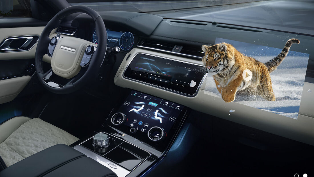 Jaguar Land Rover 3D Display Navigation HUD